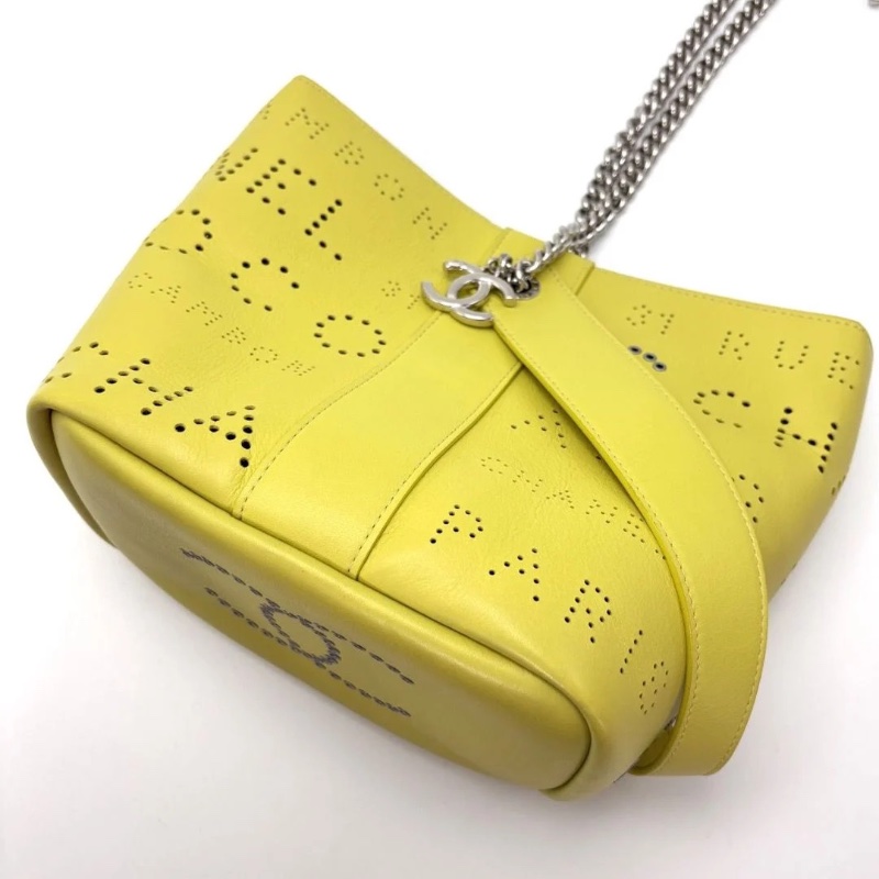 CHANEL小雞黃銀扣鏤空 手提水桶包 19*20*12 9新 配件塵袋-4