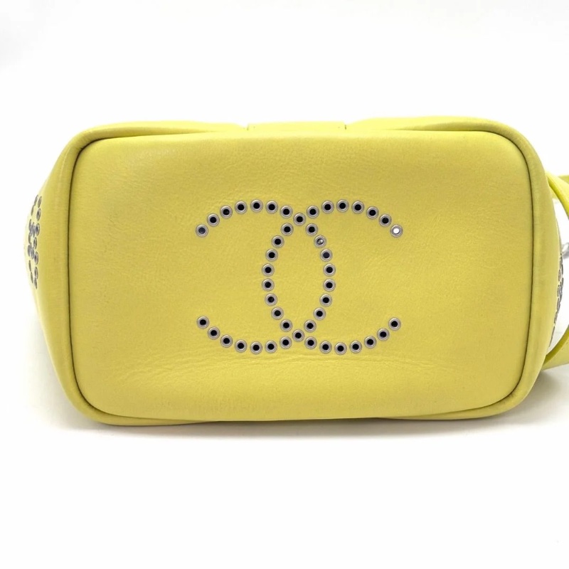 CHANEL小雞黃銀扣鏤空 手提水桶包 19*20*12 9新 配件塵袋-5