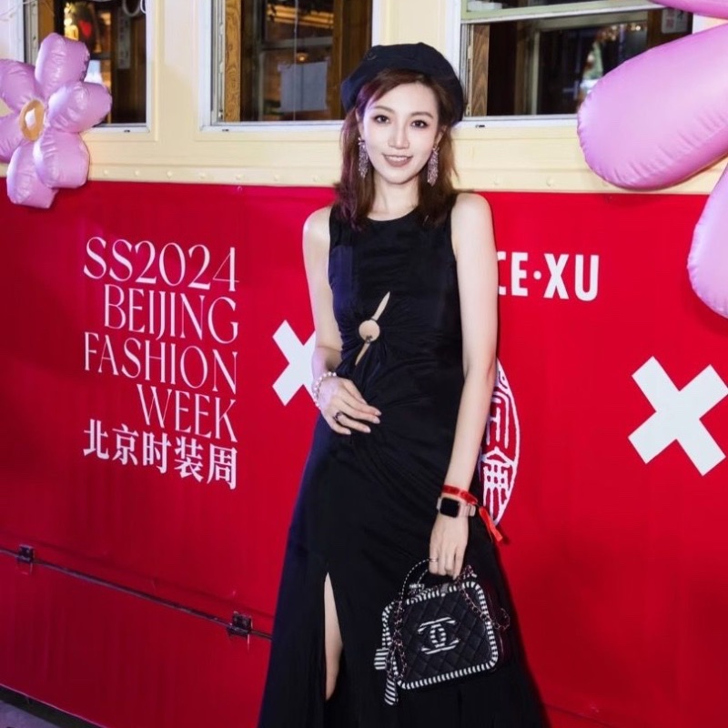 CHANEL 黑白斑馬紋荔枝牛 手提肩背相機包21*16*8 9新 配件盒子卡冊購證保卡毛氈布鎖鑰匙-1