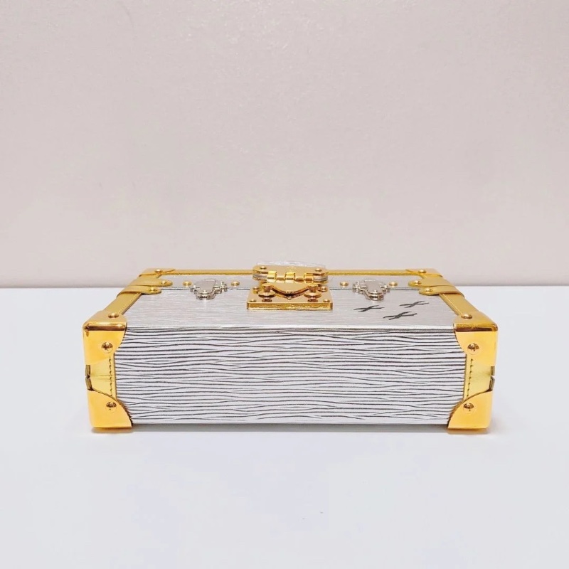 LV petite malle 金銀拼色水波紋秀款硬盒子包 20x5.5x12.5  9新 塵袋-2