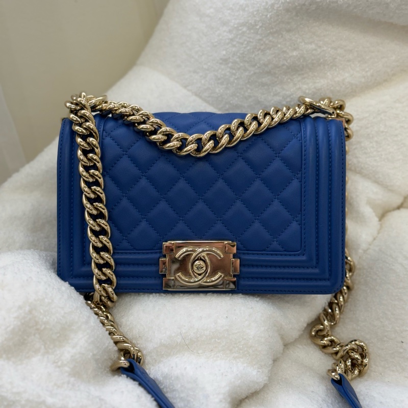 (包況新)Chanel boy20 藍金 牛皮 專櫃二十幾萬-2