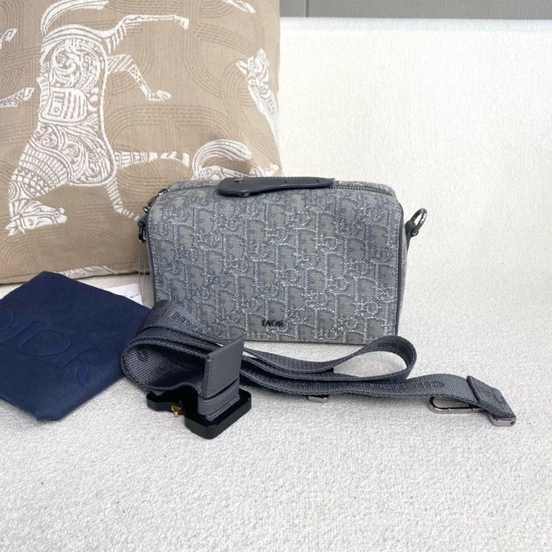Dior Lingot22銀絲老花刺繡斜背包灰色22*13*10 灰色 95新 配件塵袋 肩帶-1