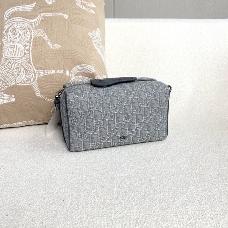 Dior Lingot22銀絲老花刺繡斜背包灰色22*13*10 灰色 95新 配件塵袋 肩帶-4