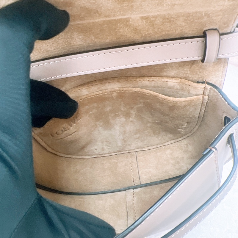 Loewe gate dual mini 沙色馬鞍包-10