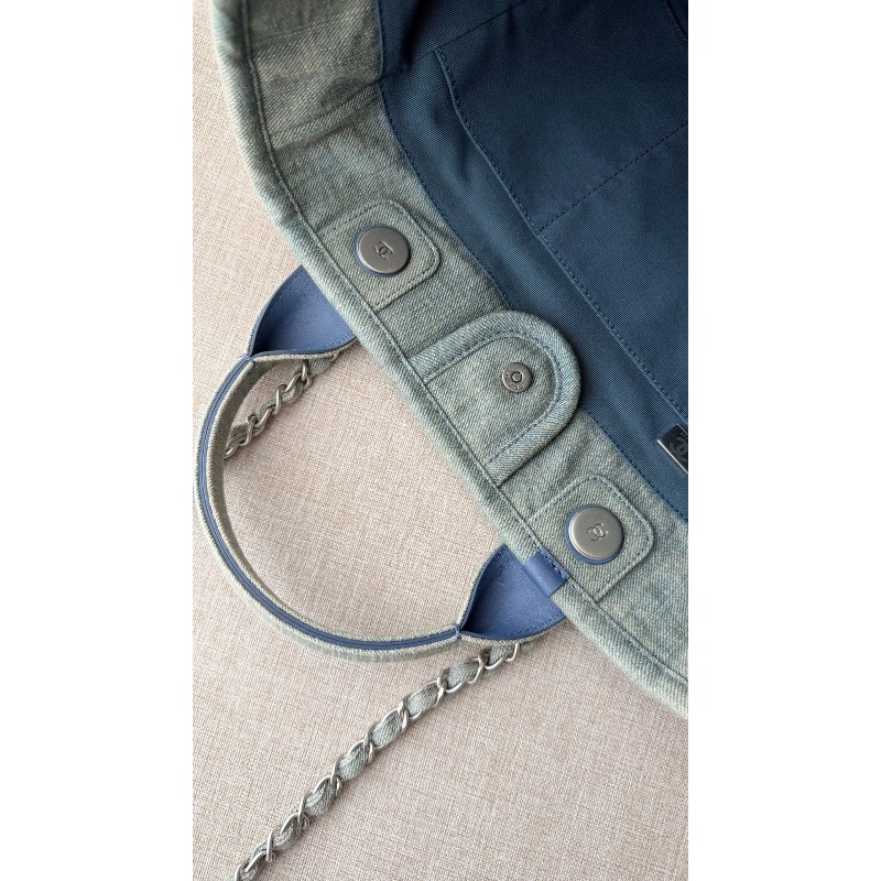 CHANEL 「現貨」牛仔銀釦子母手提肩背沙灘包 33*29*13 9新 配件塵袋-7