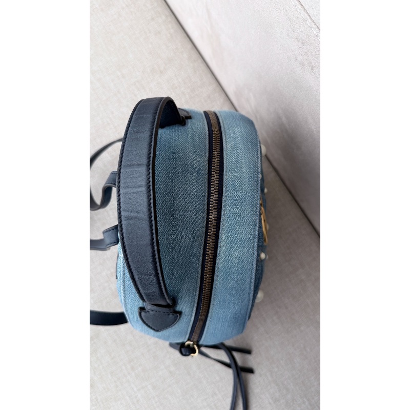 Gucci 「現貨」牛仔珍珠後背包 95新  配件塵袋  23.5*25*11-8