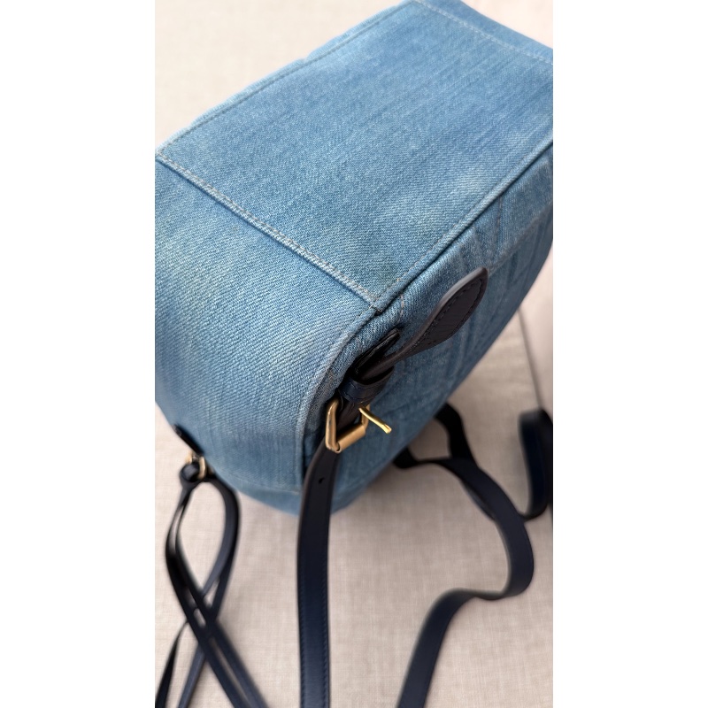 Gucci 「現貨」牛仔珍珠後背包 95新  配件塵袋  23.5*25*11-10