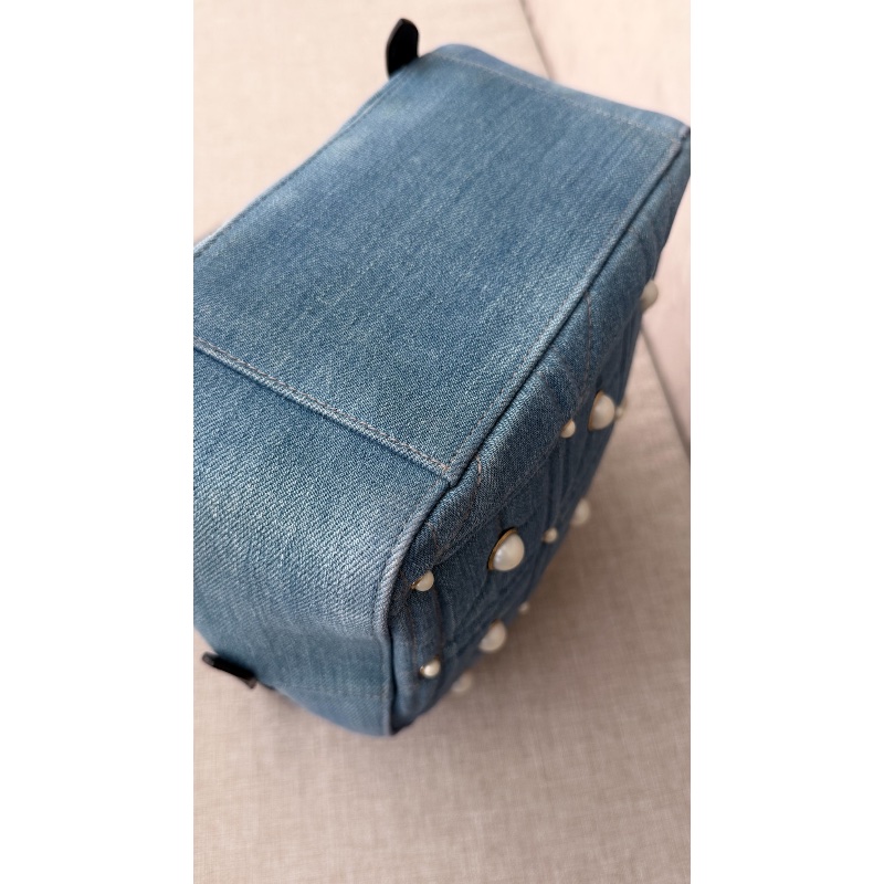 Gucci 「現貨」牛仔珍珠後背包 95新  配件塵袋  23.5*25*11-12