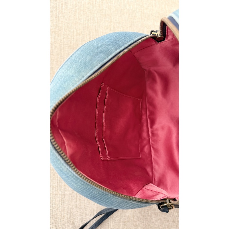 Gucci 「現貨」牛仔珍珠後背包 95新  配件塵袋  23.5*25*11-15