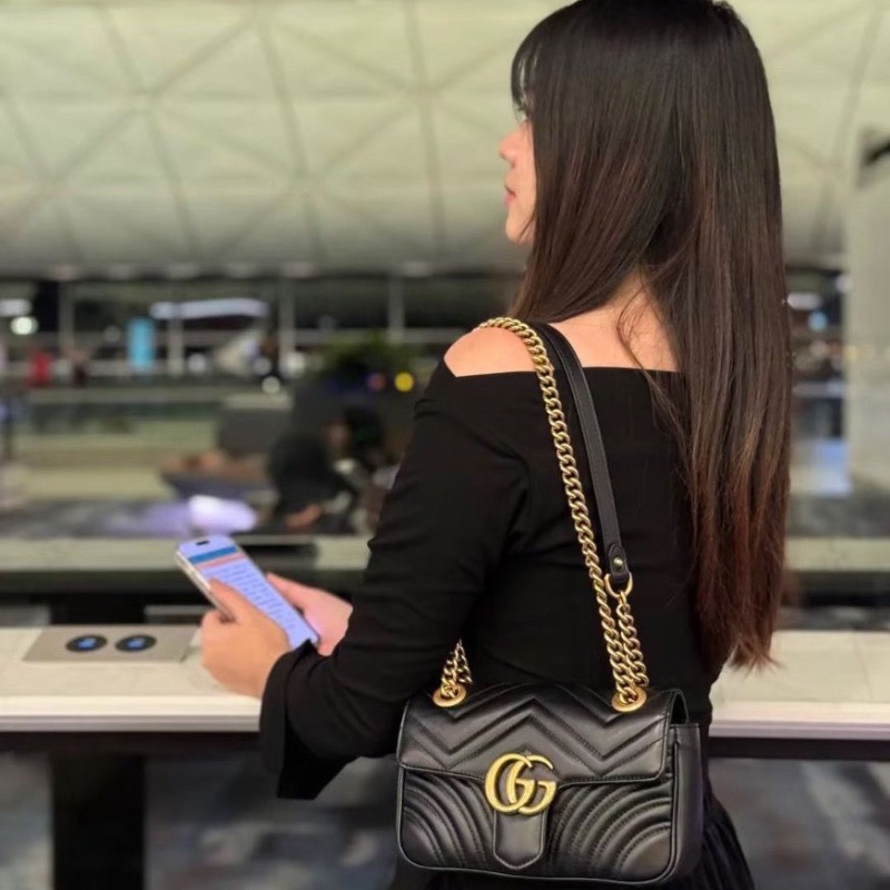 Gucci 「現貨」黑金Marmont 22鏈條包 22*13*5 95新 配件塵袋-0