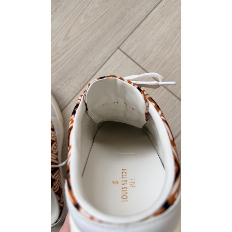 Lv 半拖鞋「現貨」 36號 鞋面很新 88新 裸件-8