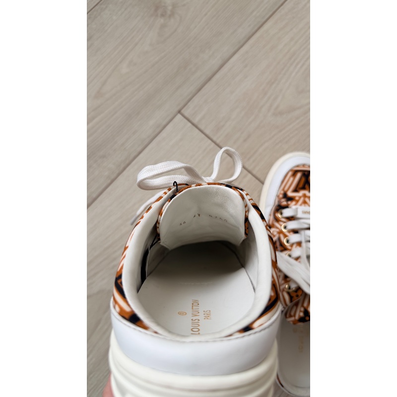 Lv 半拖鞋「現貨」 36號 鞋面很新 88新 裸件-9