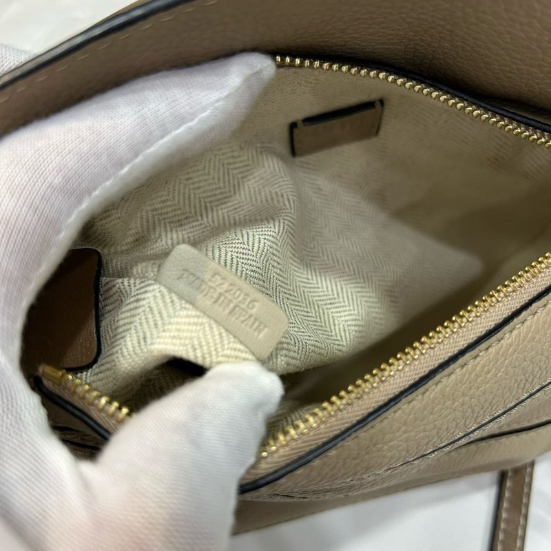 LOEWE 羅意威Puzzle mini奶茶色幾何包拼接設計可拆卸肩帶拉鍊開合可手提單肩斜挎 尺寸:18*12.5*7cm-8