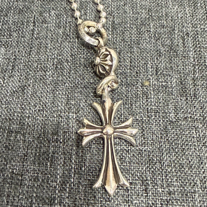 克羅心 單球十字項鏈-1