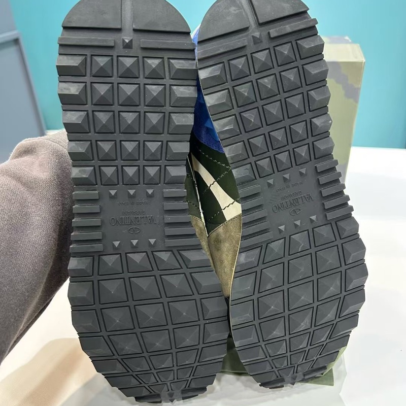 Valentino華倫天奴迷彩運動鞋 尺寸43碼 附件有塵袋 。-8