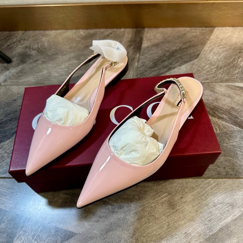 閒置未使用 Gucci 古馳 新款粉色漆皮金色logo尖頭鞋 包頭涼鞋 摩登復古 上腳超美 女人味十38.5-1