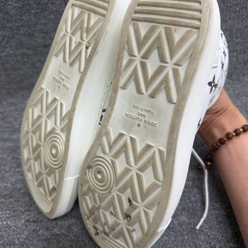 路易威登/Louis Vuitton  /1A8KH7男生高幫炫彩板鞋 尺碼：41.5碼-7