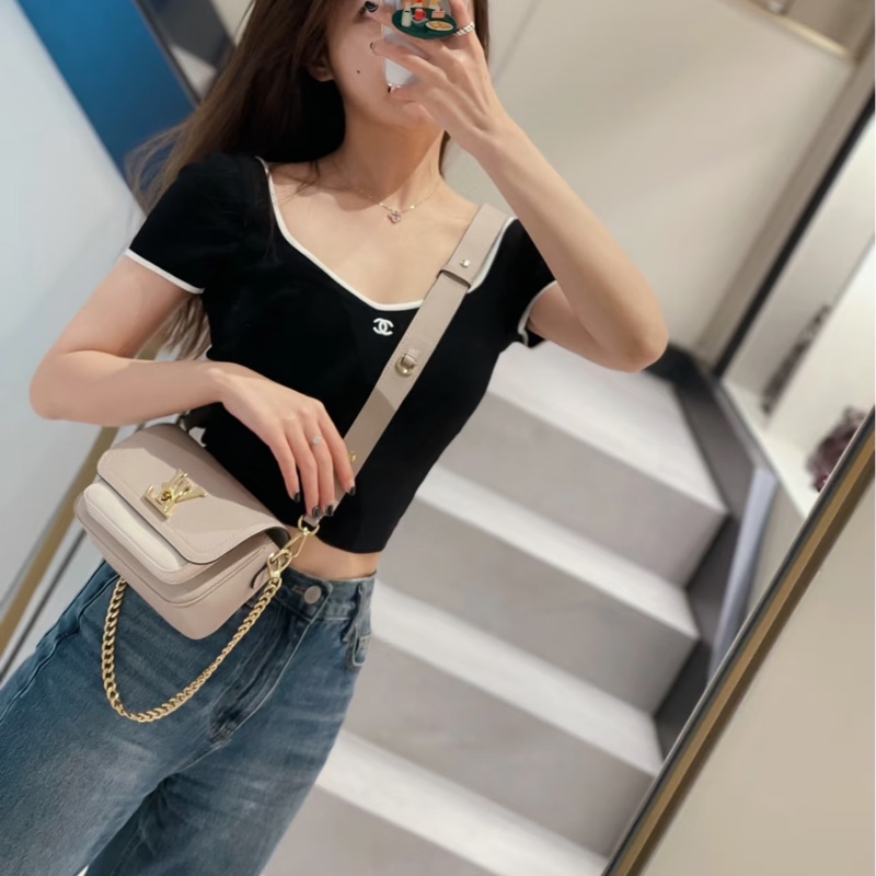 LV M58554 雙肩帶郵差包 奶茶 芯片款🏅-1