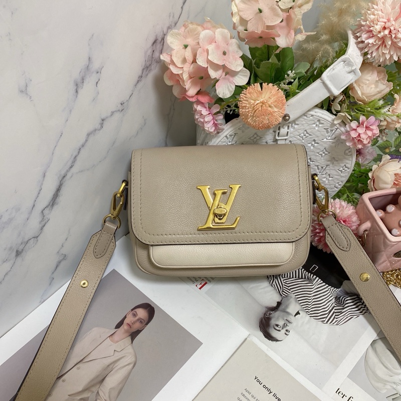 LV M58554 雙肩帶郵差包 奶茶 芯片款🏅-6