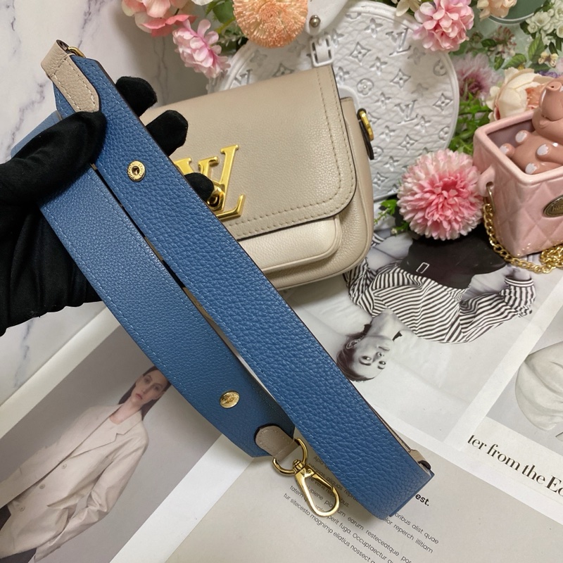 LV M58554 雙肩帶郵差包 奶茶 芯片款🏅-32