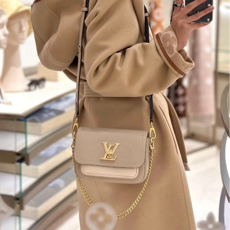 LV M58554 雙肩帶郵差包 奶茶 芯片款🏅-39