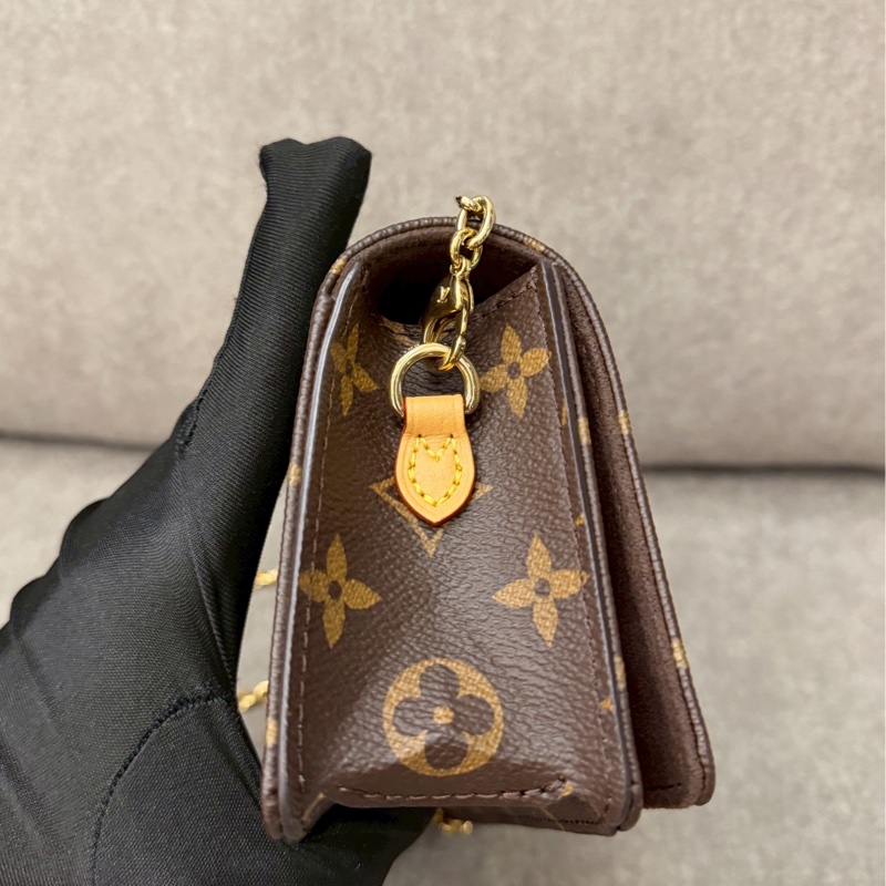 LV lily Woc-1