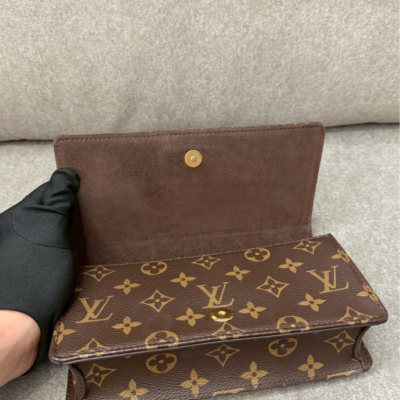 LV lily Woc-8