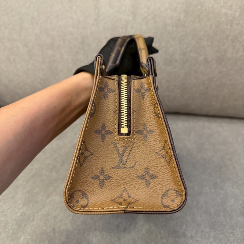 LV on the go 橫版-2