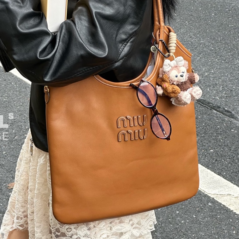 Miu系千金風😍超限量低價❤️‍🔥Miumiu繆繆焦糖色中號ivy手提包肩背包托特包-0