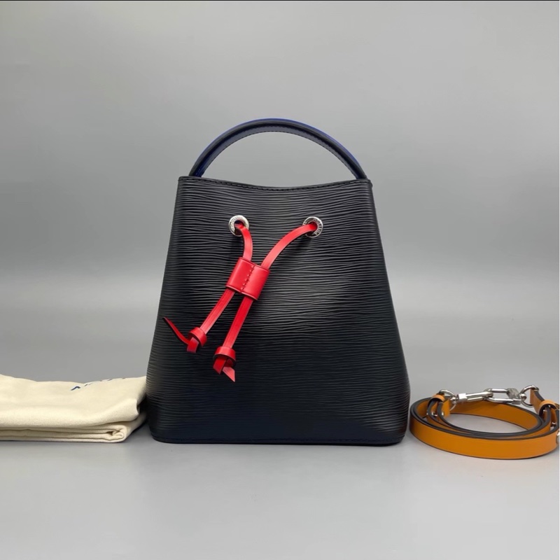 質感上線💎99新🆕Lv路易威登拼色水波紋水桶BB手提斜挎單肩包-7