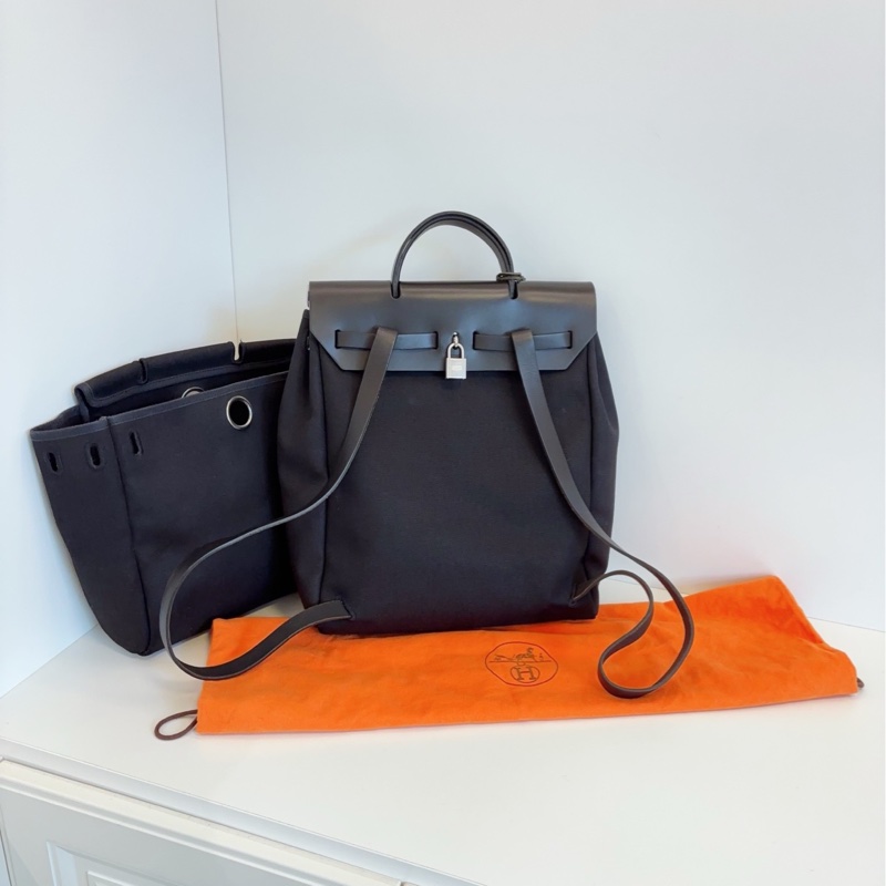 ✨Hermes Herbag 全黑銀扣 後背包 秒賣的款式🤍-6