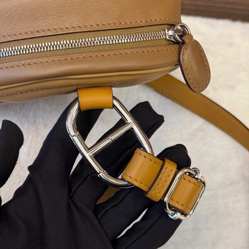 🌈Hermes🧡In The Loop猪鼻子腰包🧡芝麻色銀扣🧡99新🌟Swift皮🌟intheloop🌟豬鼻子🌟愛馬仕🌟-3