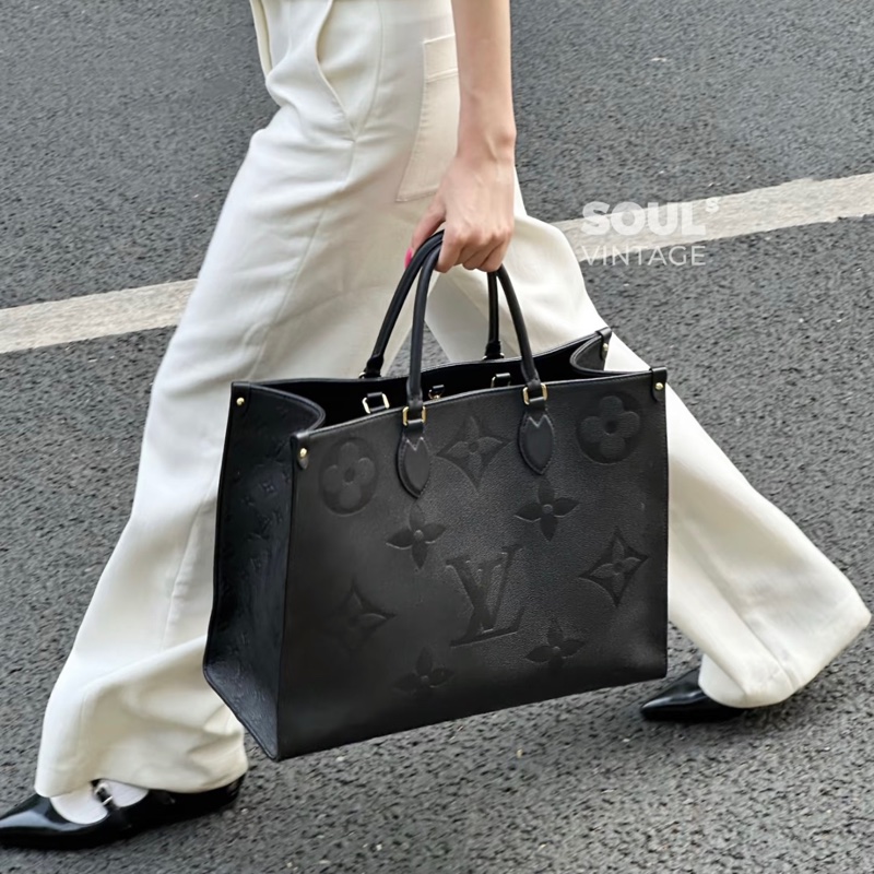 #僅一顆全網最低💰 #櫃上在售10多萬 Lv On-The-Go 中號全黑壓紋-3