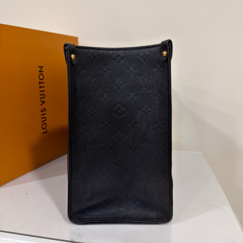 #僅一顆全網最低💰 #櫃上在售10多萬 Lv On-The-Go 中號全黑壓紋-5