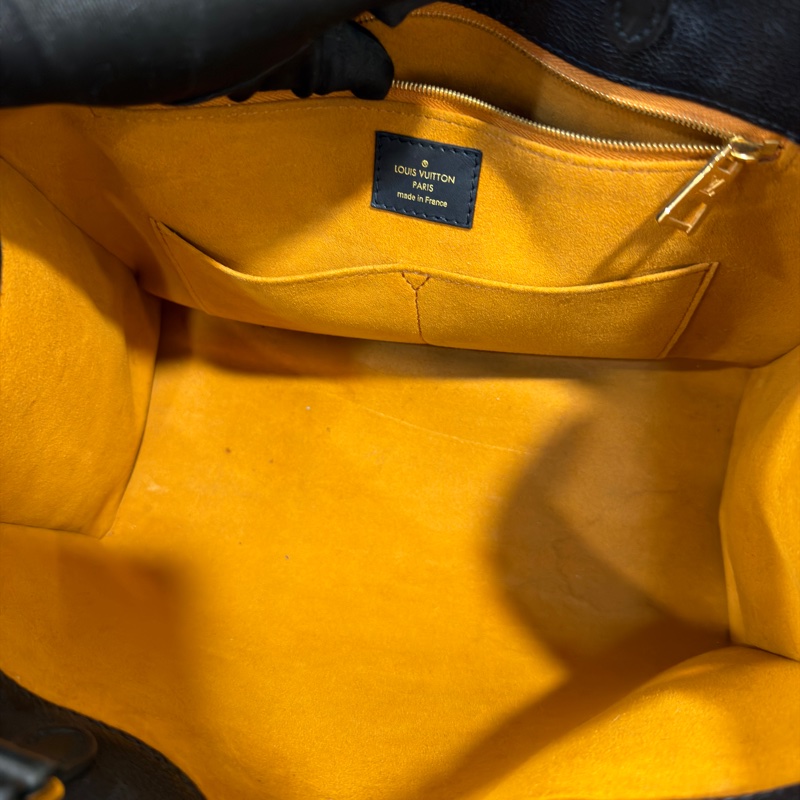 #僅一顆全網最低💰 #櫃上在售10多萬 Lv On-The-Go 中號全黑壓紋-9