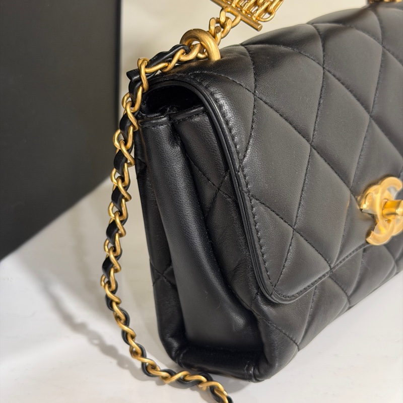 #閒置帶膜 #全配送禮超精緻✨ 香奈兒黑金字母小方胖CF 芯片款-8