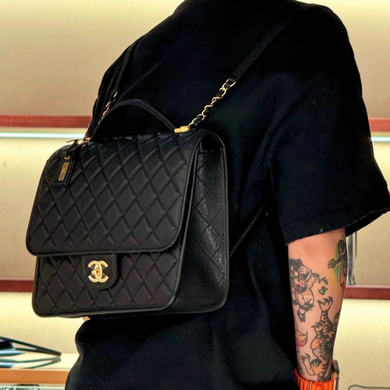 香奈兒絕版22K荔枝牛皮書包後背包(男女都可以)-3