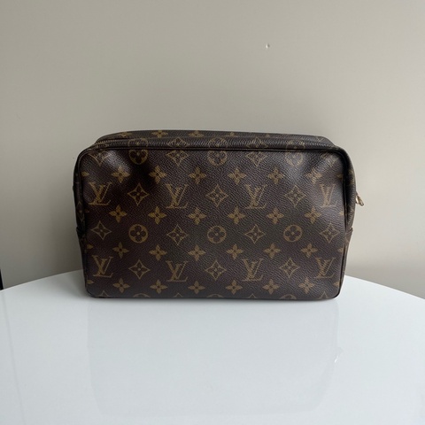 lv/路易威登 中古23洗漱包  成尺寸；28*18*8  無附件