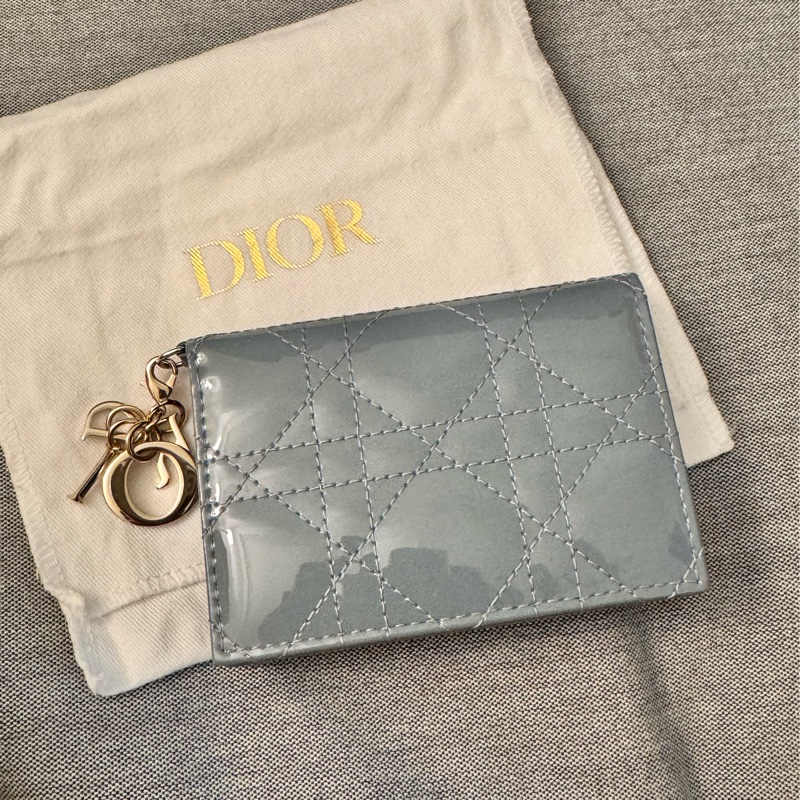 Lady Dior Bloom 卡夾 雲藍色漆面 Cannage 籐格紋小牛皮 錢包 卡包-0