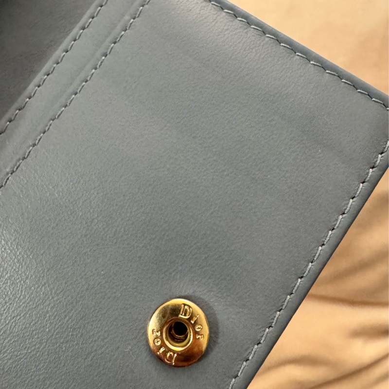 Lady Dior Bloom 卡夾 雲藍色漆面 Cannage 籐格紋小牛皮 錢包 卡包-4