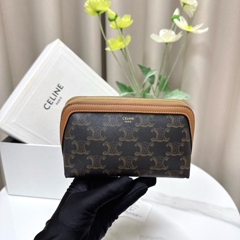 閒置999新  Celine 凱旋門化妝包 手拿包 尺寸15*8*8.5cm  有盒子