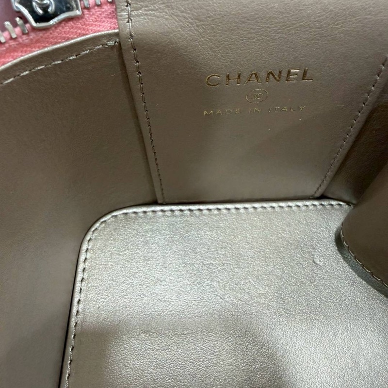 chanel 香奈兒 鮭魚粉 金球 化妝包 斜背包 肩背包 手提包 小廢包 小盒子-18