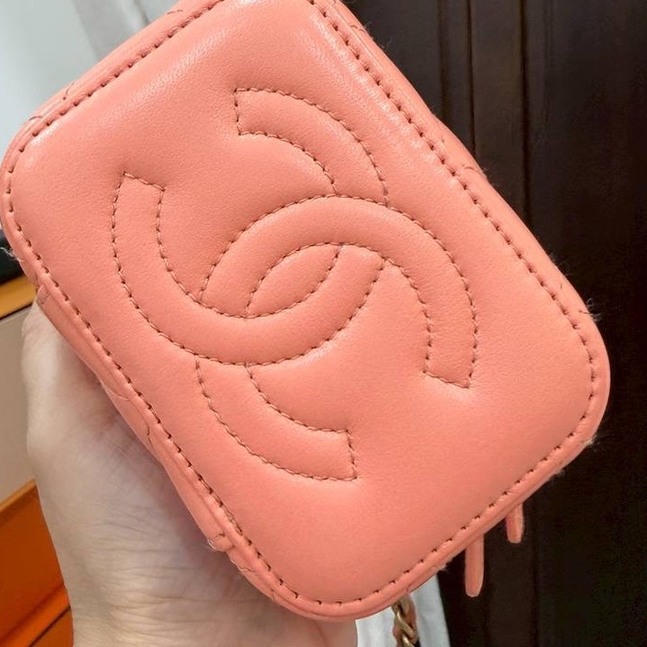 chanel 香奈兒 鮭魚粉 金球 化妝包 斜背包 肩背包 手提包 小廢包 小盒子-22