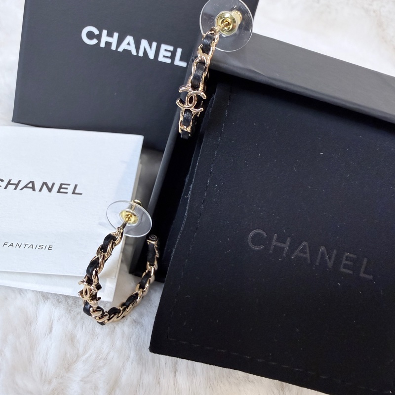 Chanel✨2026皮穿鏈耳釘針式耳環-8