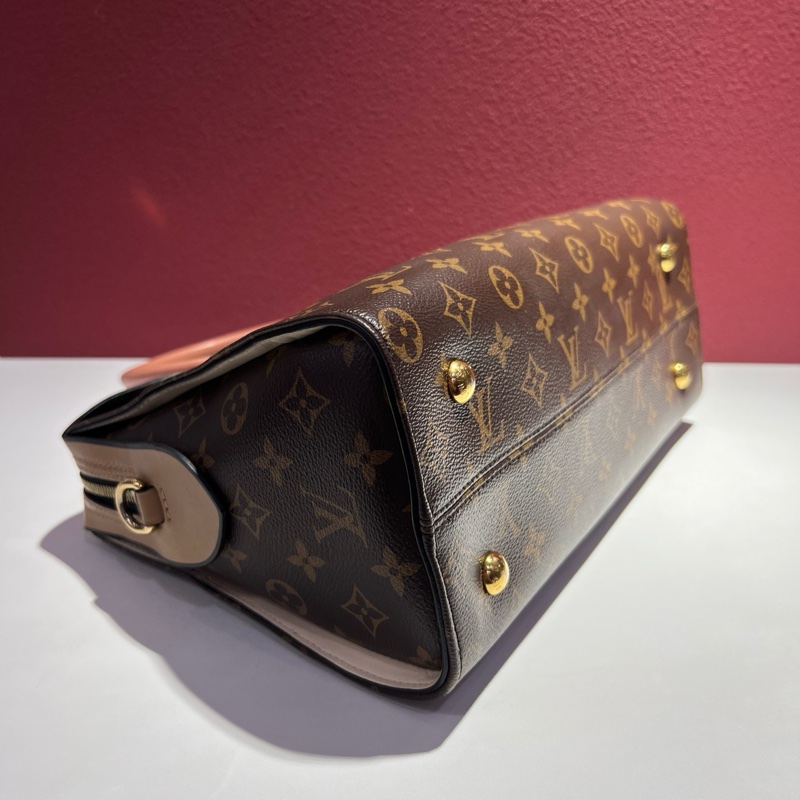 路易威登/Louis Vuitton Tuileries Besace系列 經典老花拼杏色 傳奇手提包 無肩帶 尺寸：34.5*14*22 cm 。-5