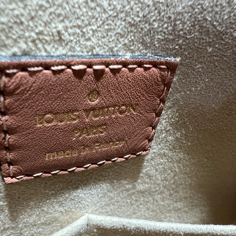 路易威登/Louis Vuitton Tuileries Besace系列 經典老花拼杏色 傳奇手提包 無肩帶 尺寸：34.5*14*22 cm 。-8