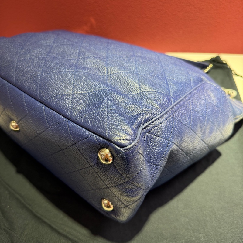 Chanel 藍色荔枝牛皮 105786 單肩包 尺寸:32x10x29cm-3