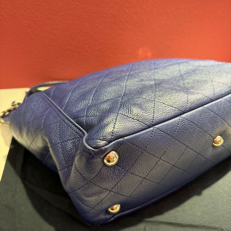 Chanel 藍色荔枝牛皮 105786 單肩包 尺寸:32x10x29cm-4