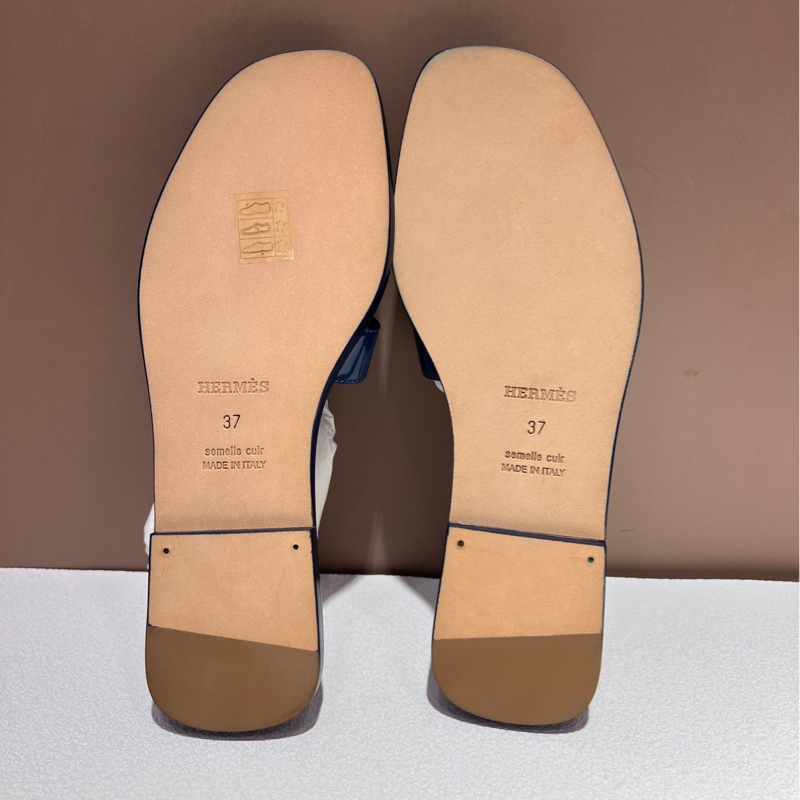 閒置新未使用 Hermes 愛馬仕 藍色漆皮拖鞋 37碼 附件 防塵袋-5