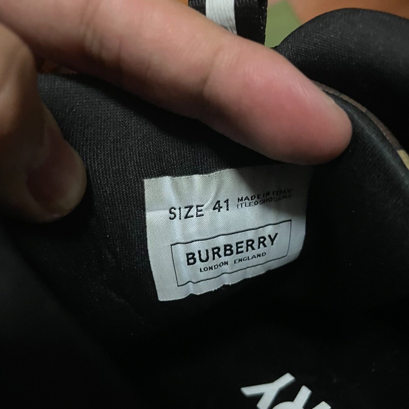 Burberry巴寶莉時尚運動鞋 棕色  41碼-4
